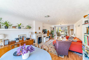 Photo 16- click for photo gallery